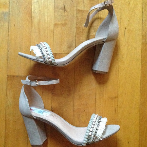 Madden Girl Bella Dress Sandals Taupe Size 8 - Picture 7 of 8